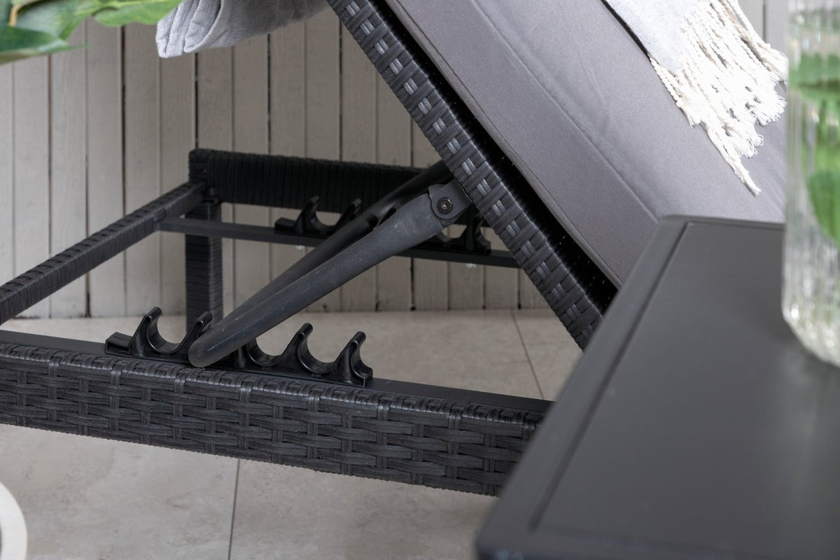 Tuin ligstoel Balboa - zwarte kunstrotan met verstelbare rugleuning