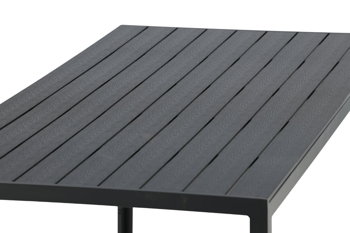 Tuin tafel Tareen - een harmonische combinatie van natuurlijkheid en stabiliteit