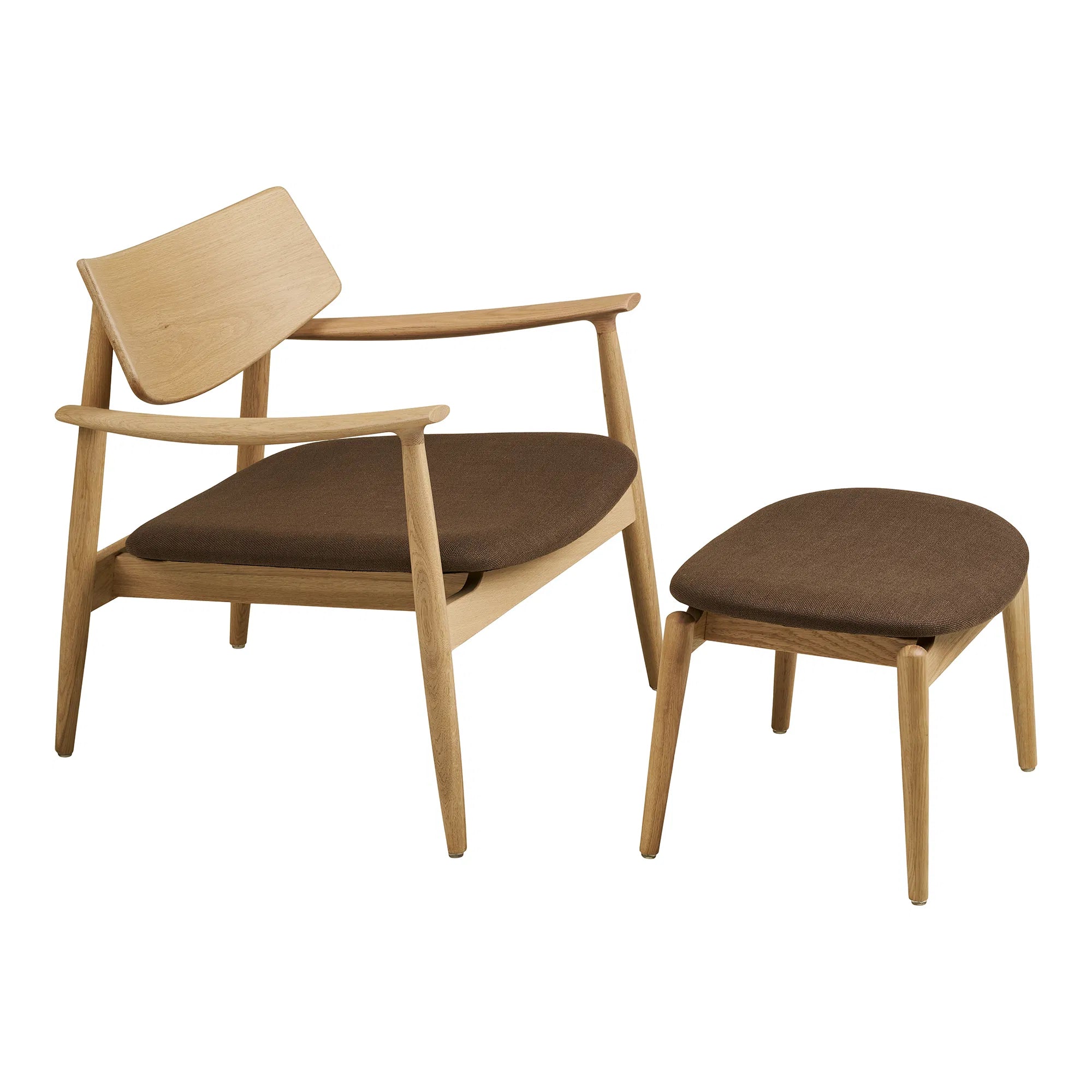 Designer fauteuil Agnar set met bijzetkruk van Eiken