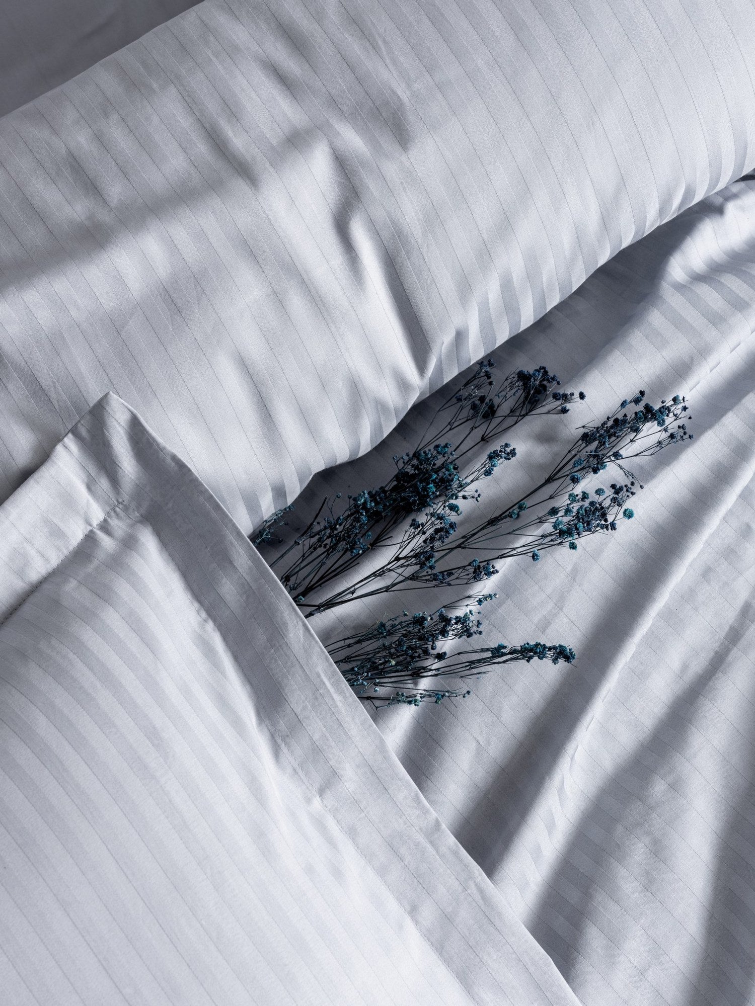 Premium Satijn Beddengoedset Streep Grijs