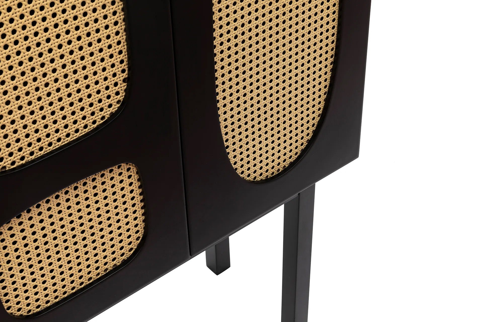 Designerkast Jorvella - van zwart gecoat hout