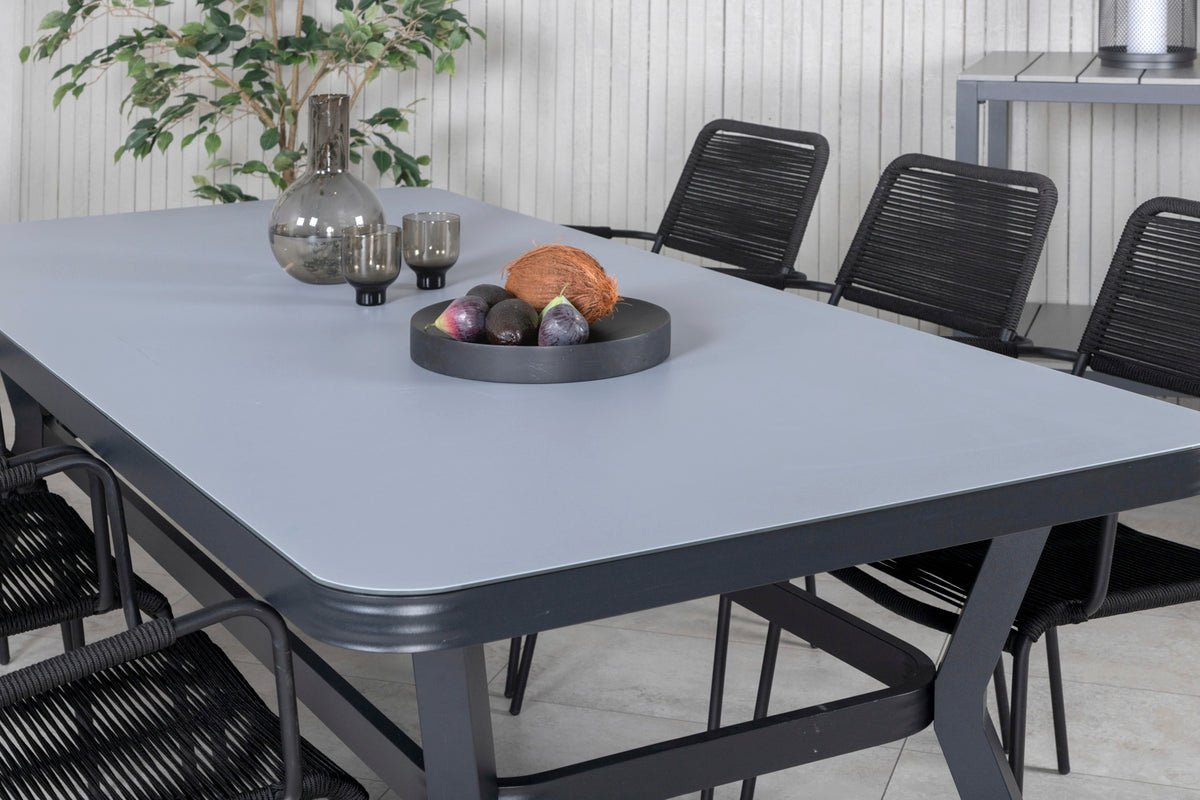 Tuin tafel Amaré - een combinatie van mat glasplaat en aluminium frame