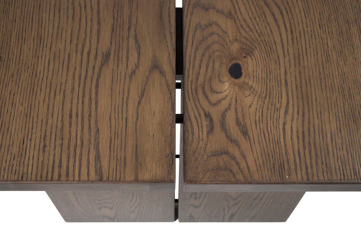 Eettafel Kaiora - combineert robuustheid met een elegante uitstraling