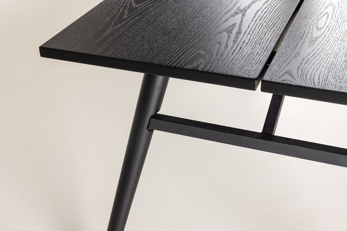 Eettafel Maleko – een eettafel met karakter en moderne elegantie