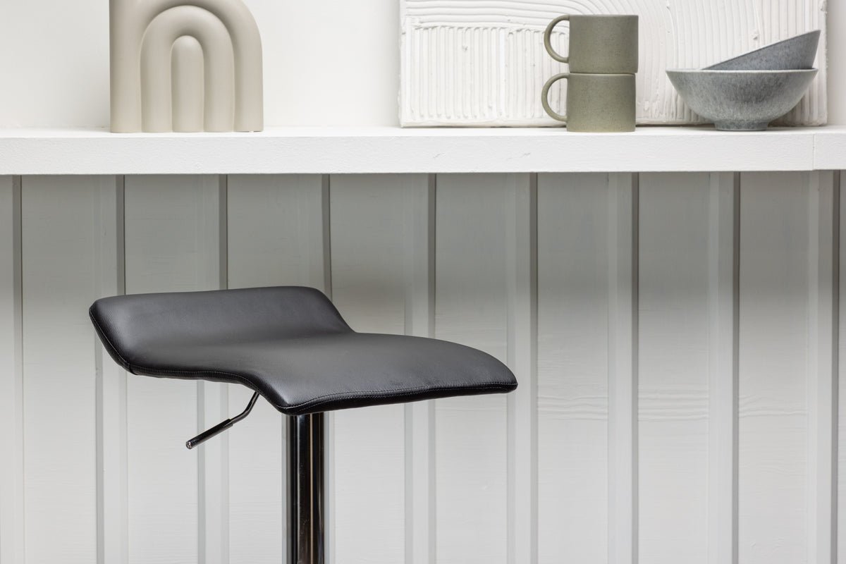 2-delige set - Barstoelen Johanna verchroomd met zwarte zitting