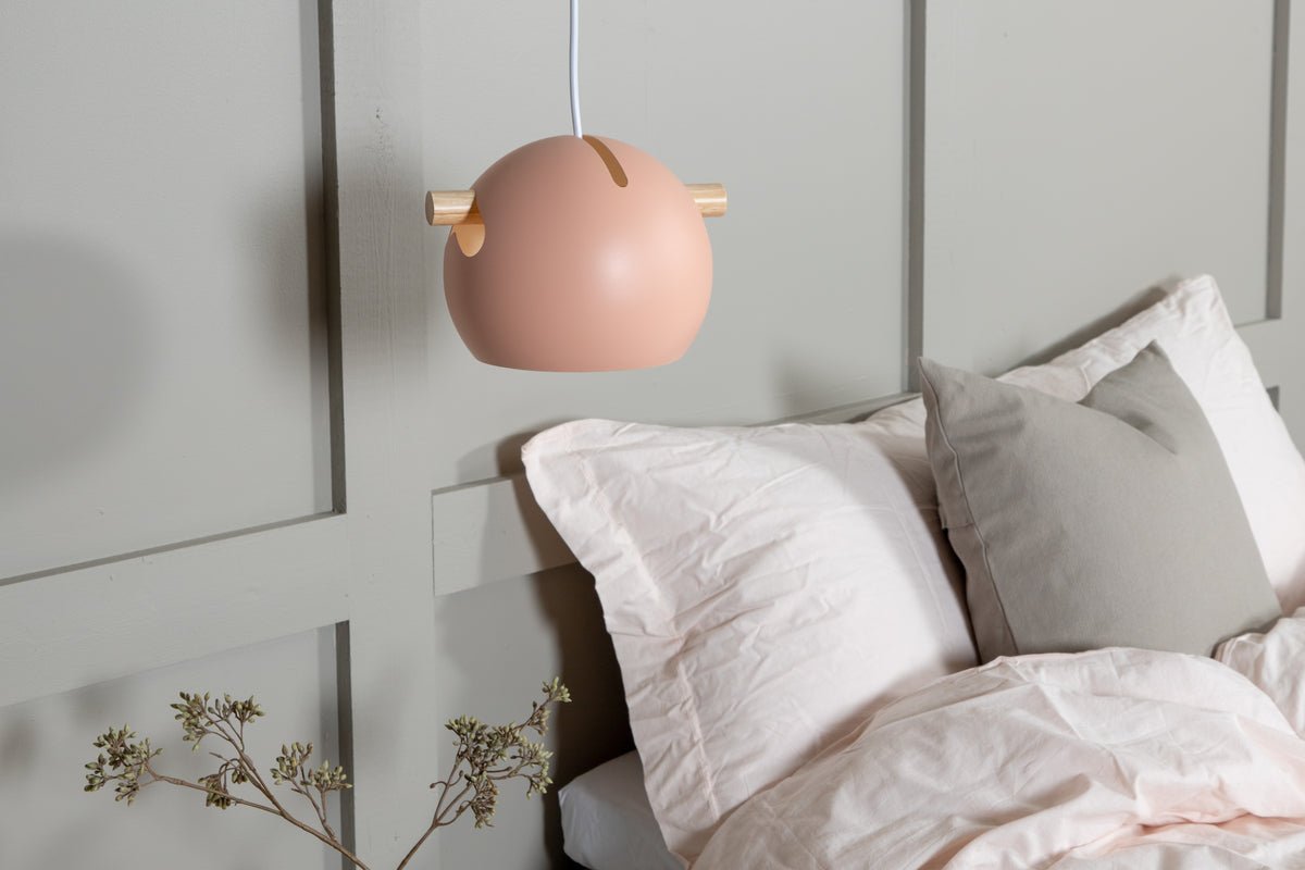 Hanglamp „Serengeti" – Trendy oudroze met walnootdetails