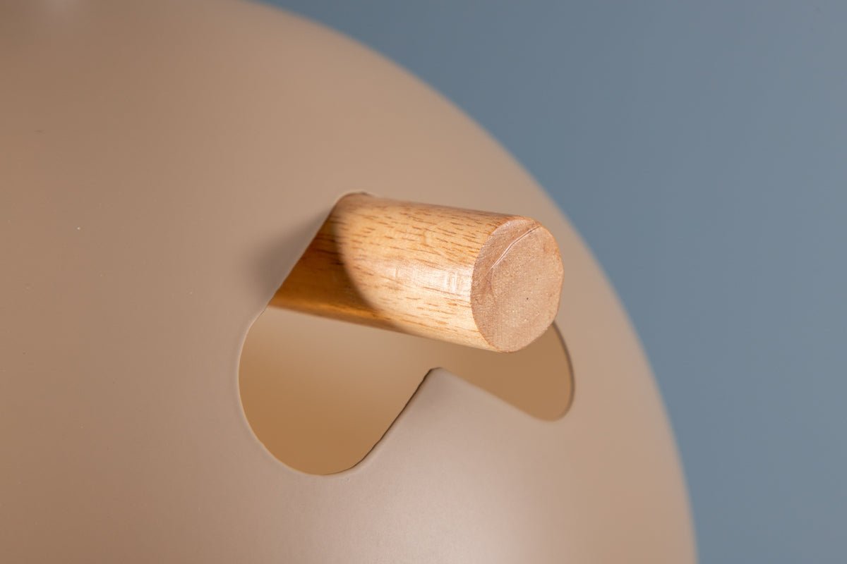 Hanglamp „Serengeti" – Warme beige tint met walnootdetails