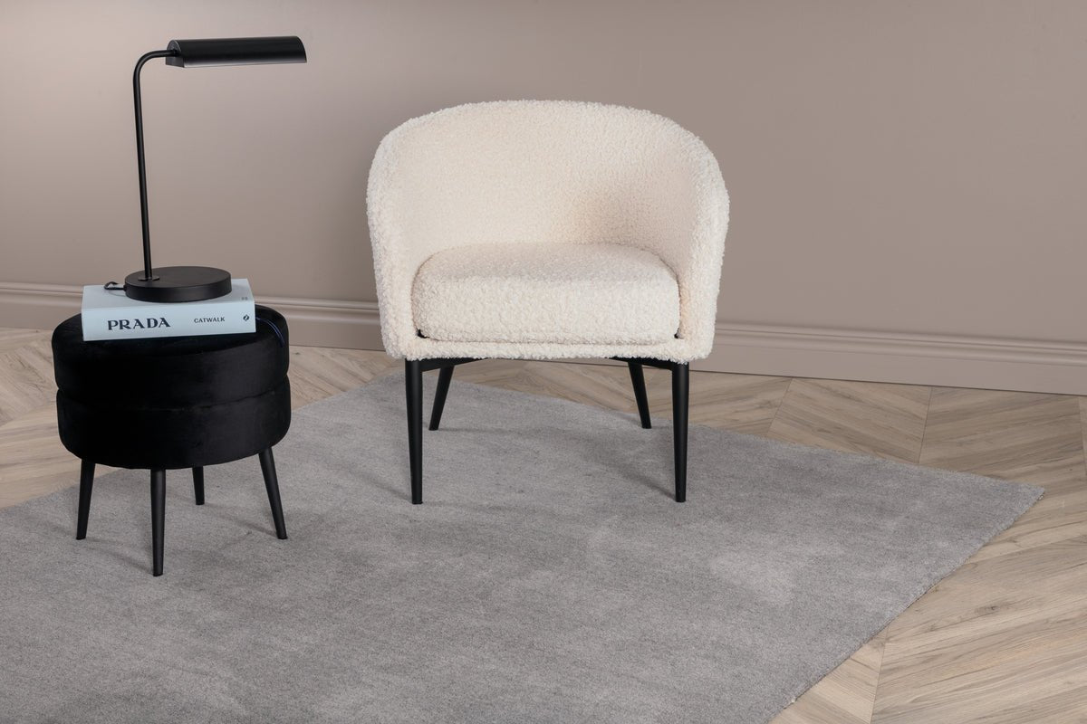 Vloerkleed Nivaro – Kortpolig in Donkergrijs van Wol & Polyester