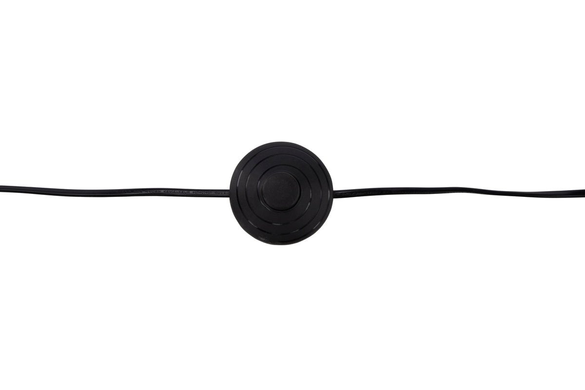 Staande lamp „Nora“ – houten poten en een zachte linnen kap voor heldere momenten