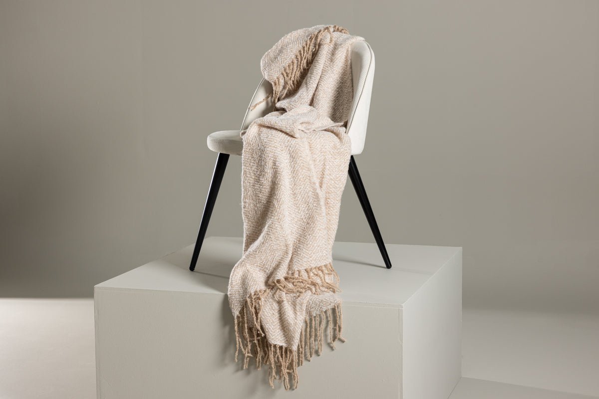 Tagesdecke Velora Beige – 170×130 cm met franjes & structuurweving