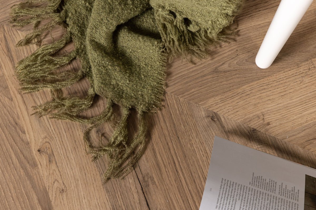 Tagesdecke Stanley Mosgroen – 170×130 cm met structuur & franjes