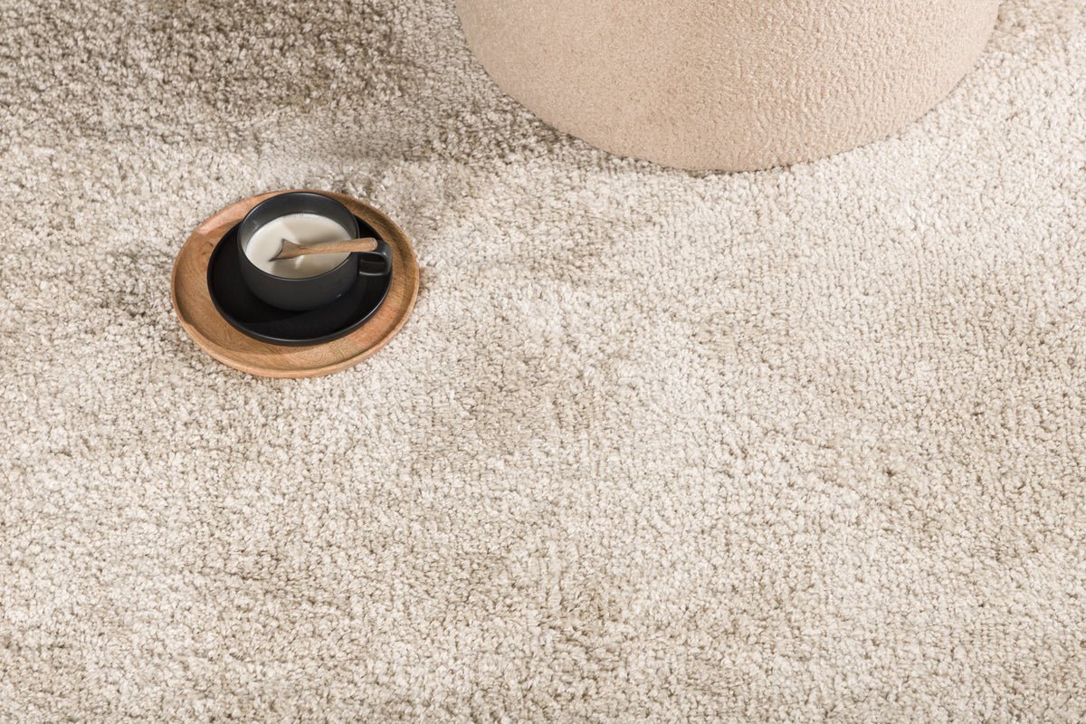 Hoogpolig tapijt Oden – in drie kleuren van polypropyleen & jute