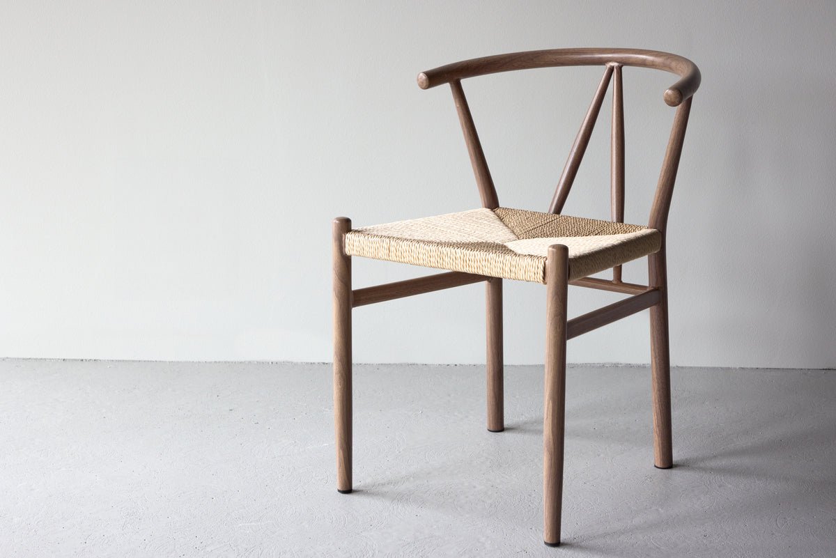 Stoel Fliou - met stijlvolle gevlochten zitting