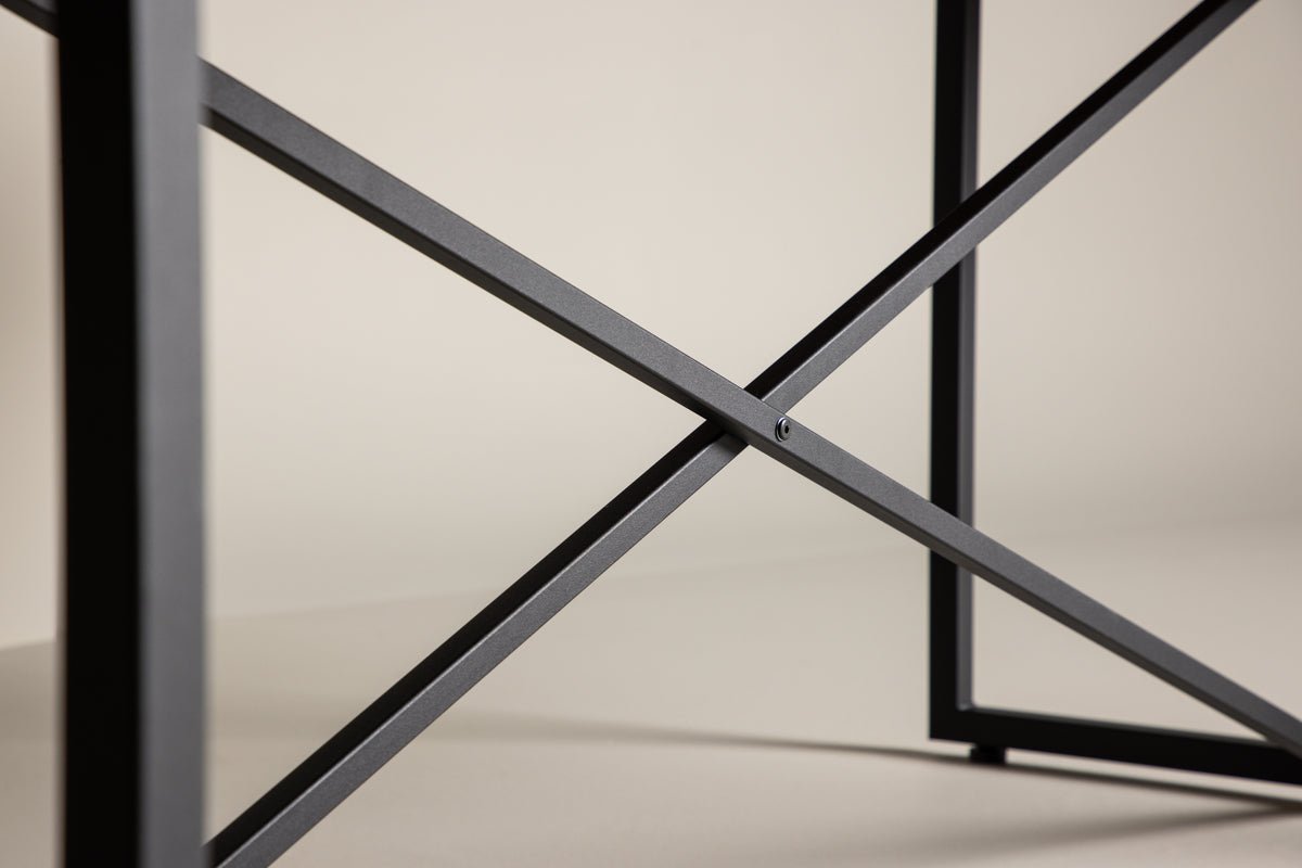 Eettafel Waiora - met rustiek teakhouten blad voor een warme sfeer