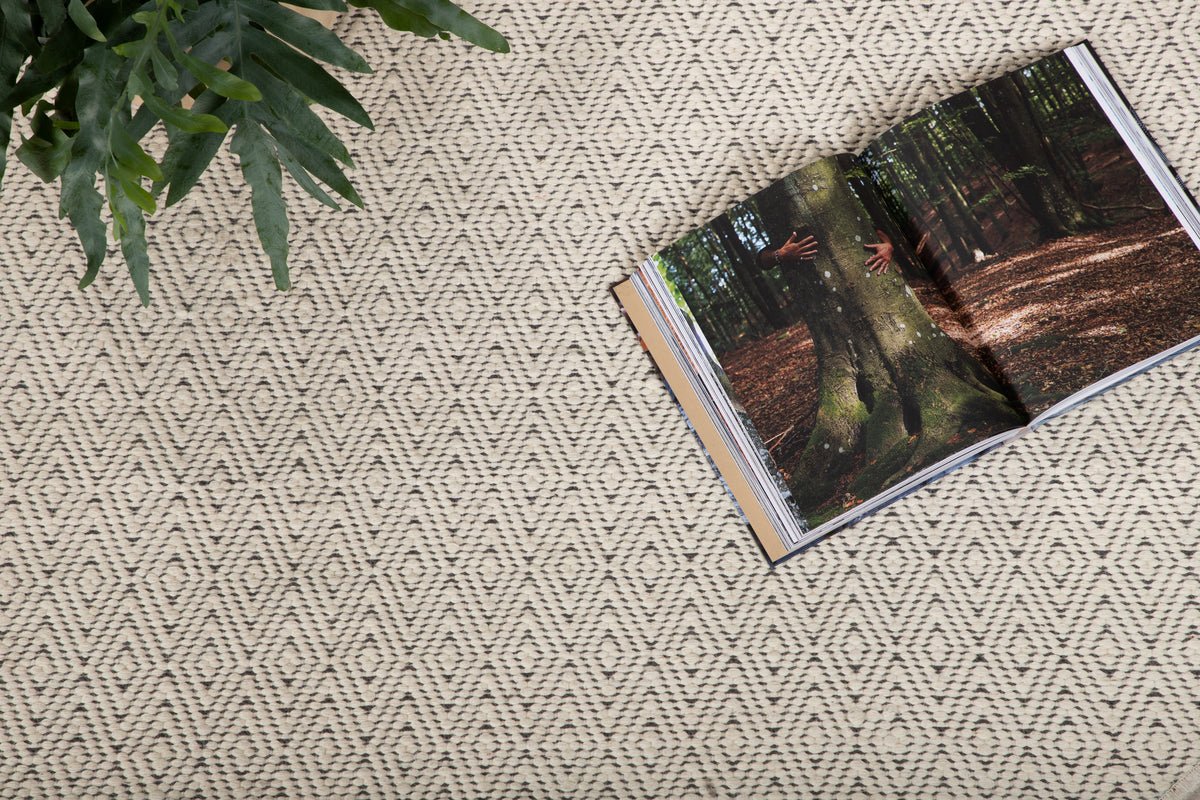 Vloerkleed Naveen – rond in Beige van polyester & katoen