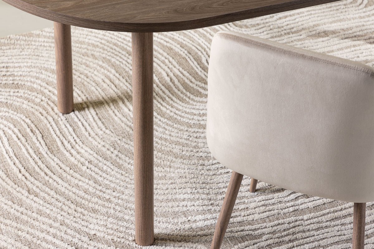 Eettafel Seaside - ovale eettafel met heldere lijnen en rustige uitstraling