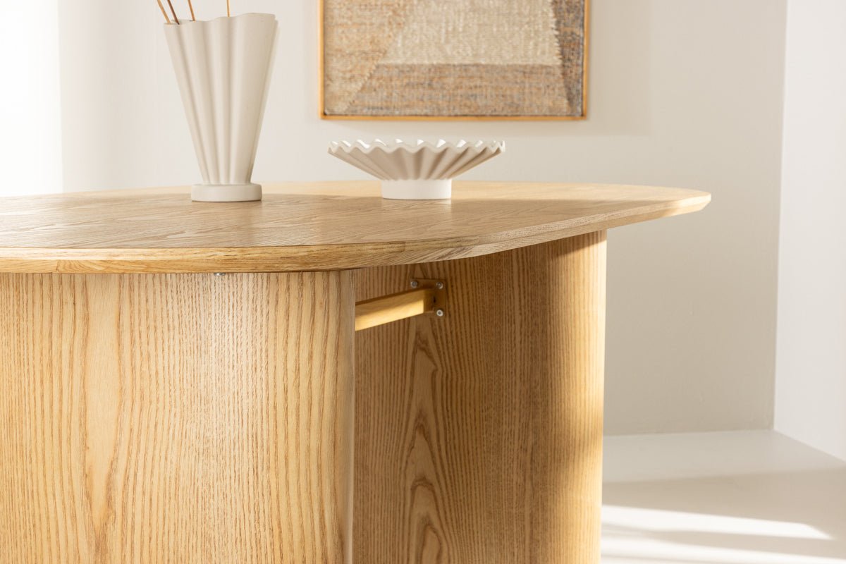 Eettafel Maui - met ovale tafelblad in houtlook