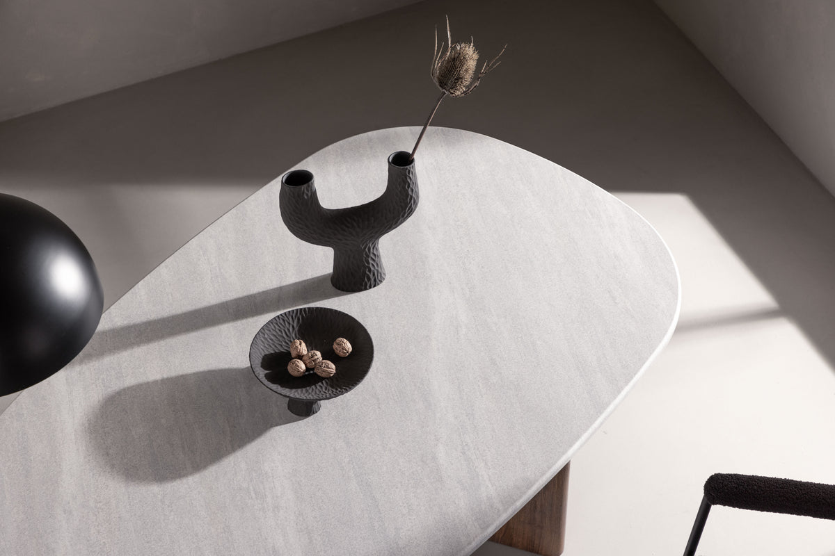 Eettafel Opal - met zijn ovale vorm een echte blikvanger