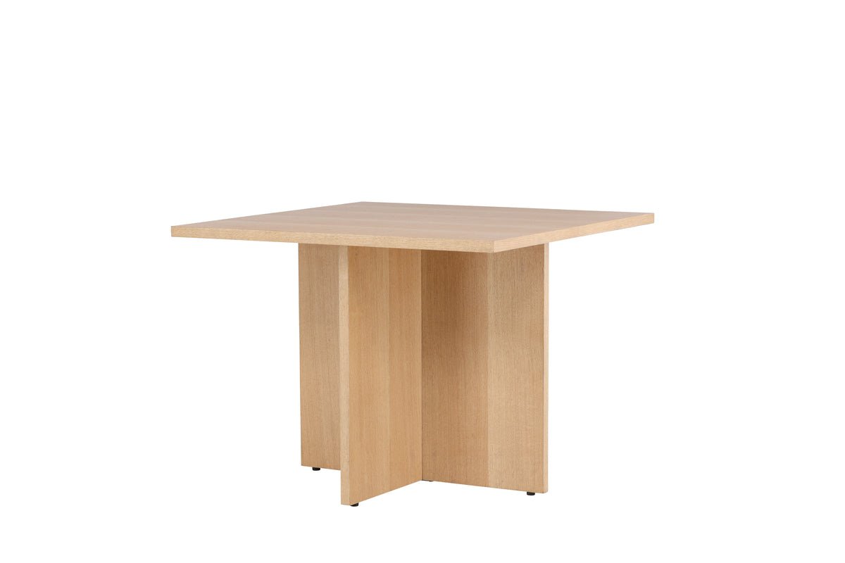 Eettafel Evania - verenigt klassieke charme met modern design