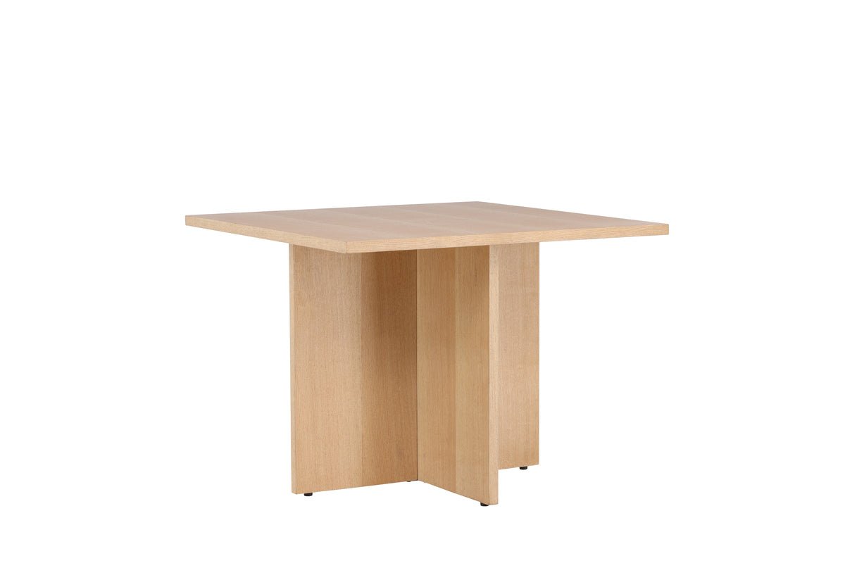 Eettafel Evania - verenigt klassieke charme met modern design