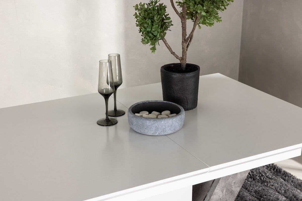 Eettafel Sihana - in elegante en opvallende uitstraling