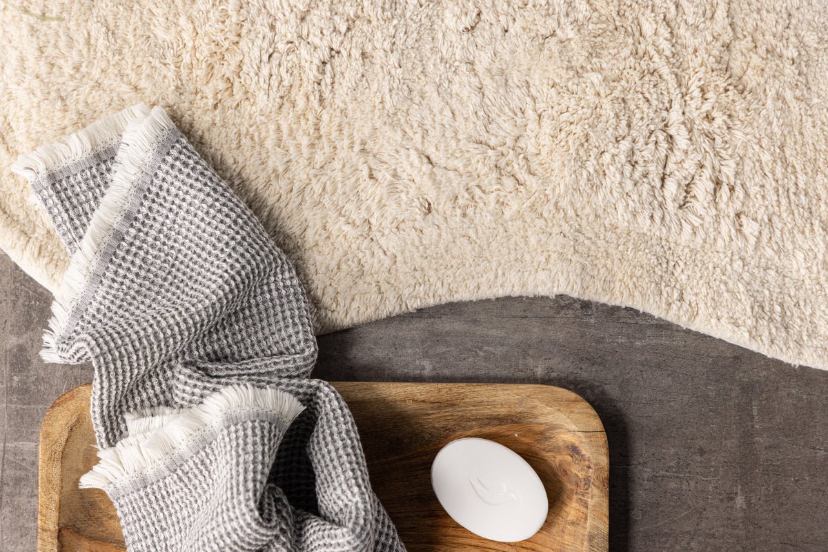 Vloerkleed Noah – handgemaakt in Beige van katoen