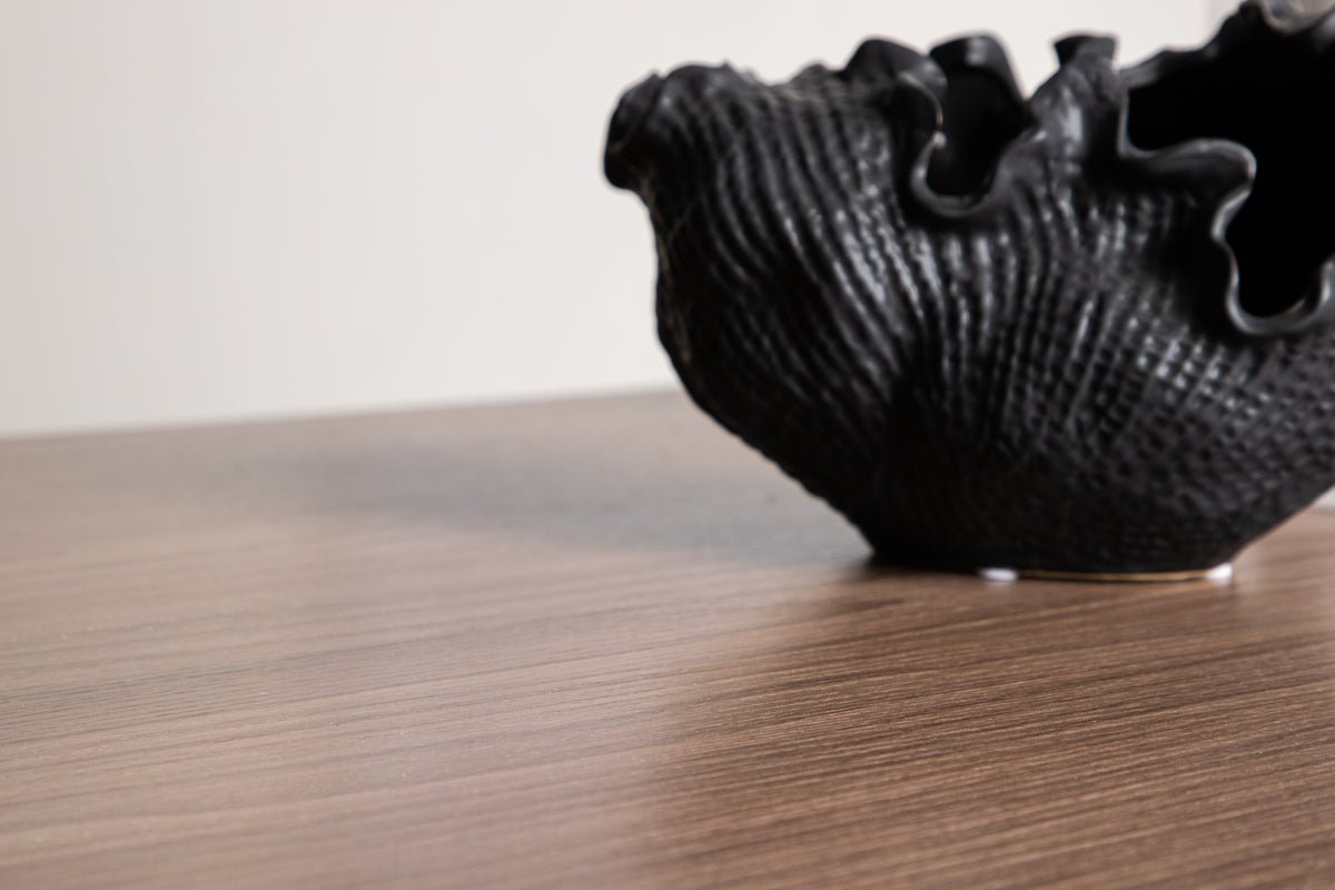 Eettafel Elani - verenigt klassiek design met moderne lichtheid