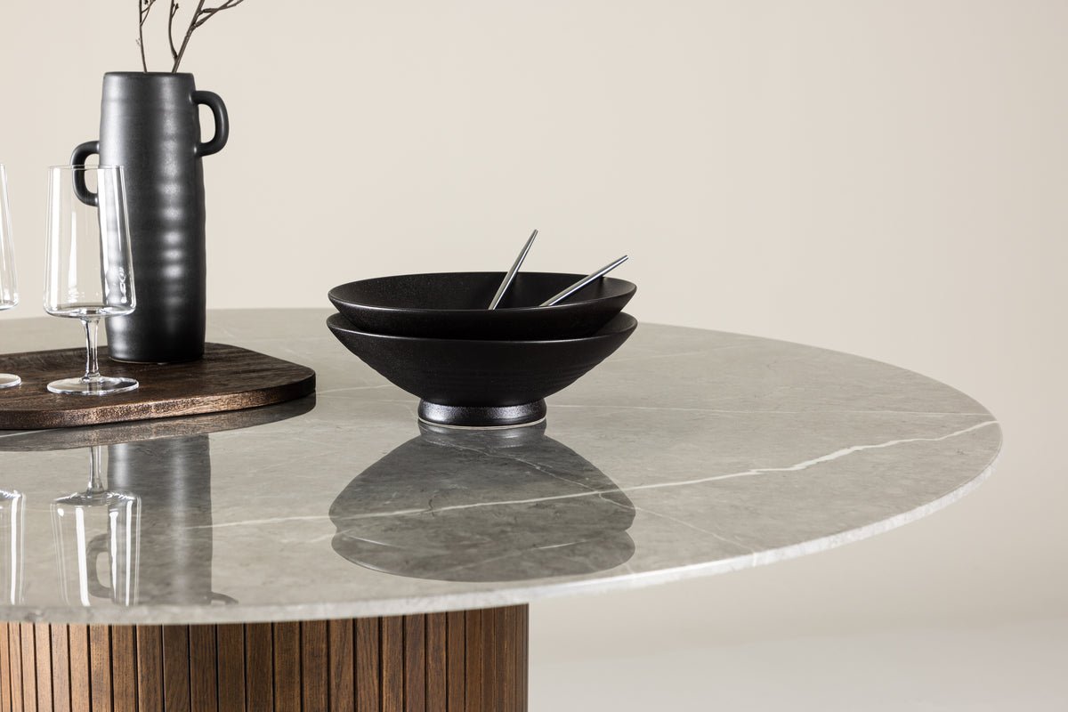 Eettafel Justin - ronde eettafel van essenhout in mokka met glazen blad