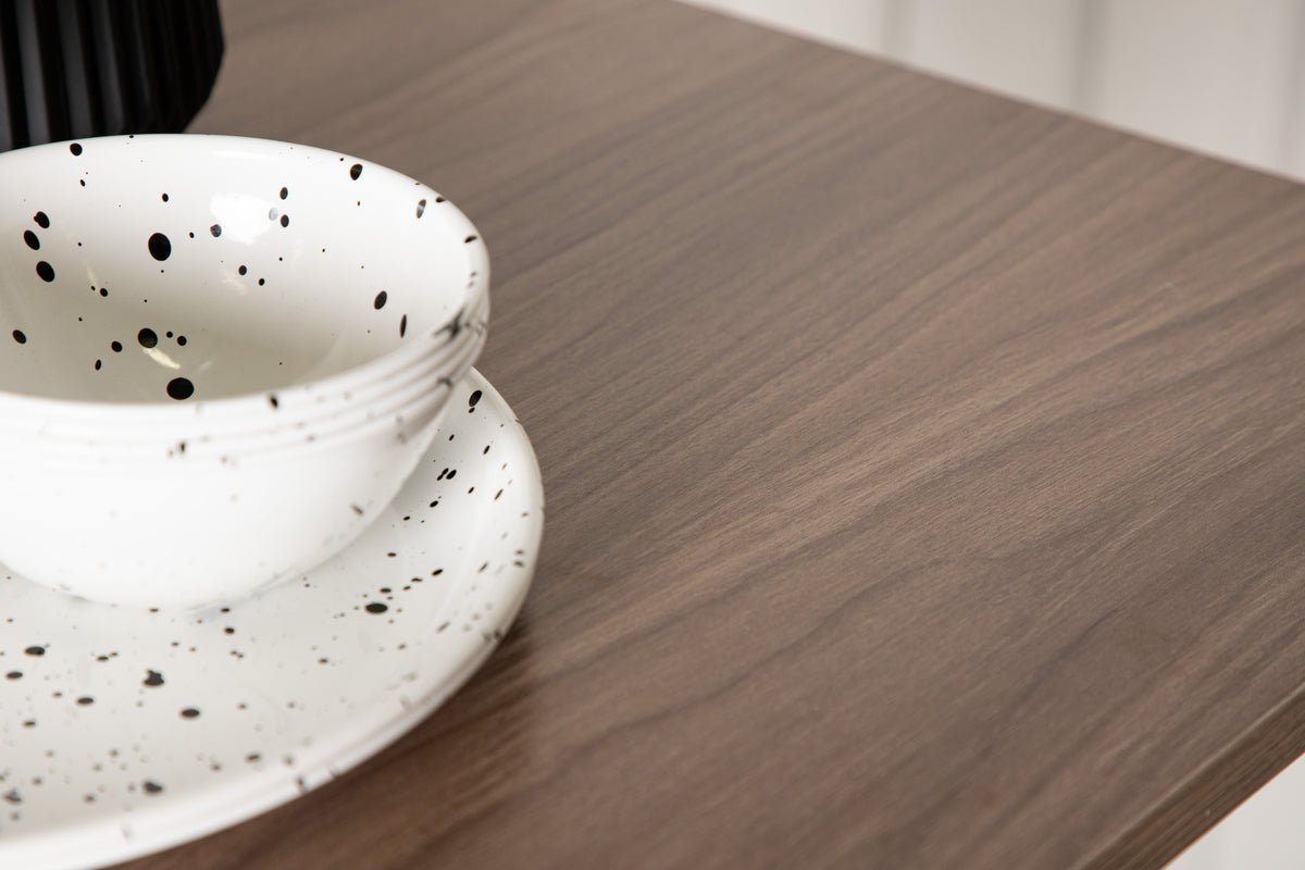 Eettafel Keona - in compacte vorm en stijlvolle uitstraling