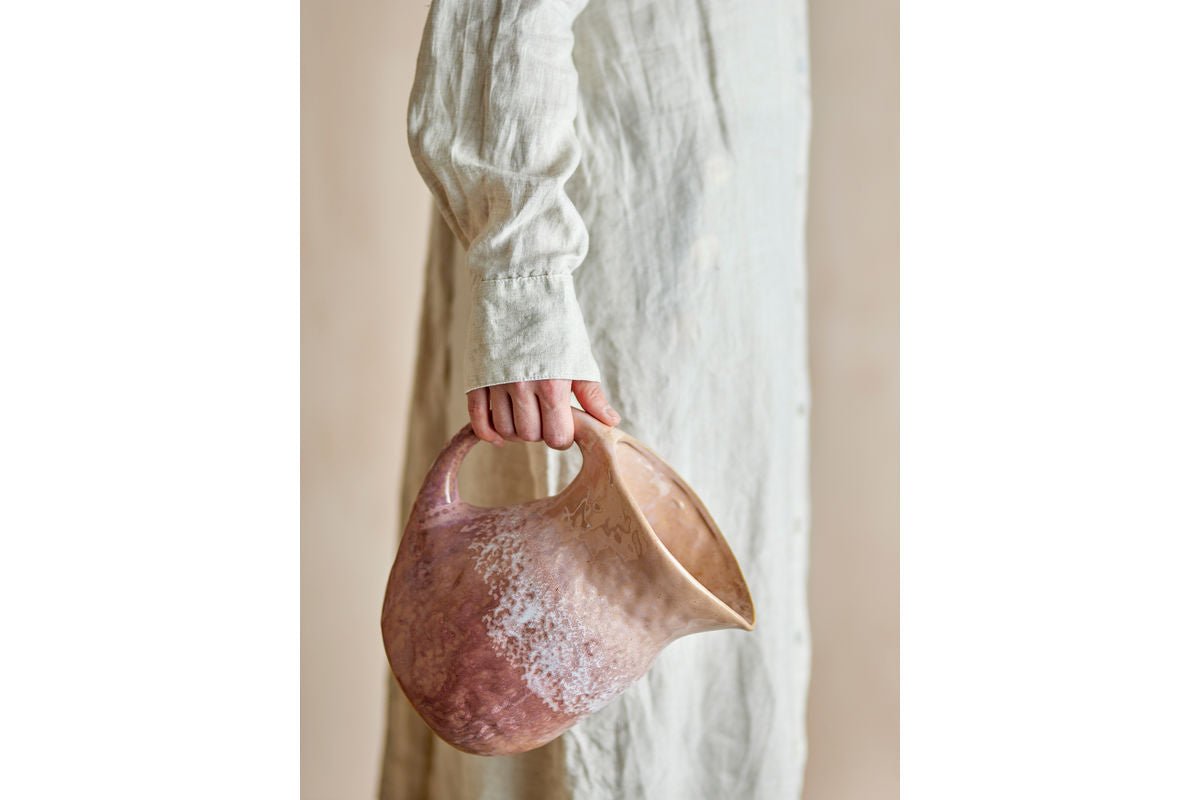 Krug Roséa – steengoed met reactieve glazuur