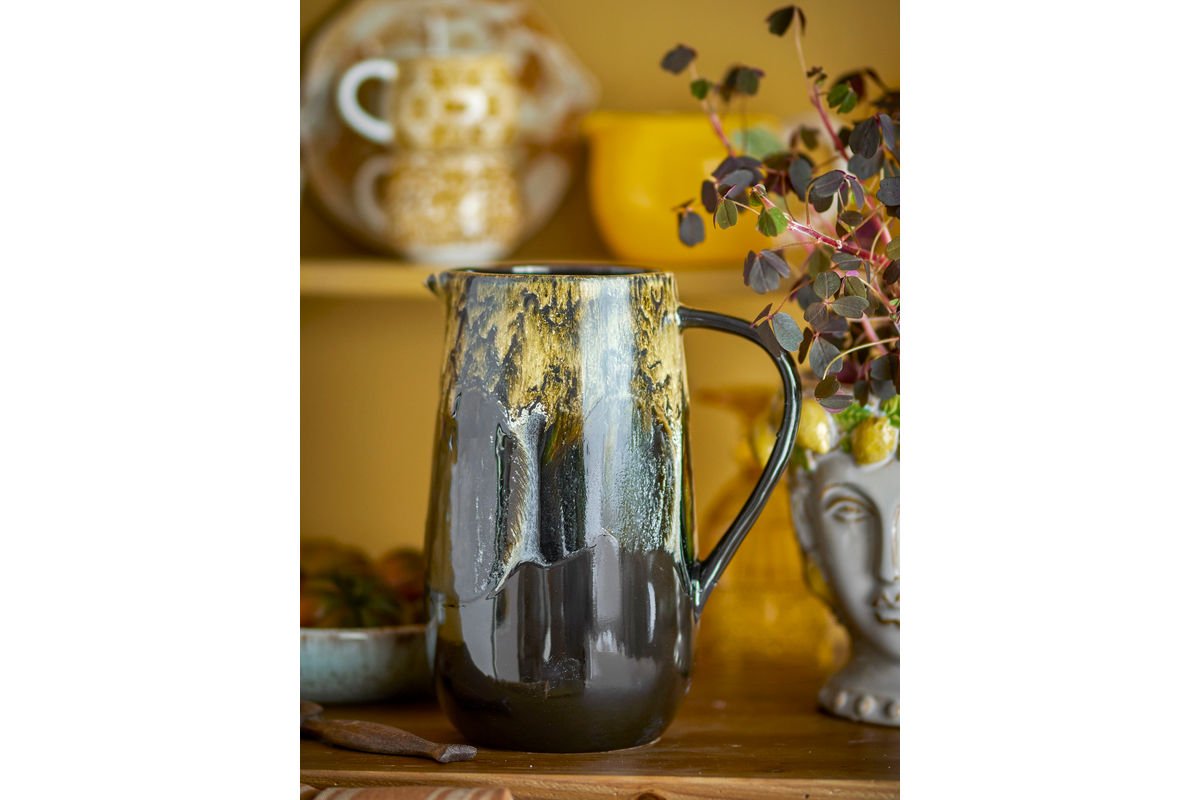 Vaas „Terrion“ – van steengoed