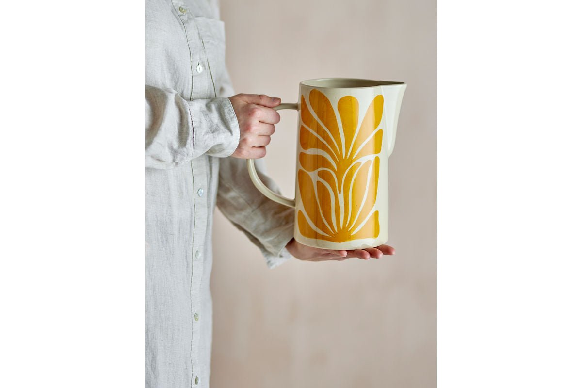 Krug Solis – met de hand beschilderd aardewerk in geel