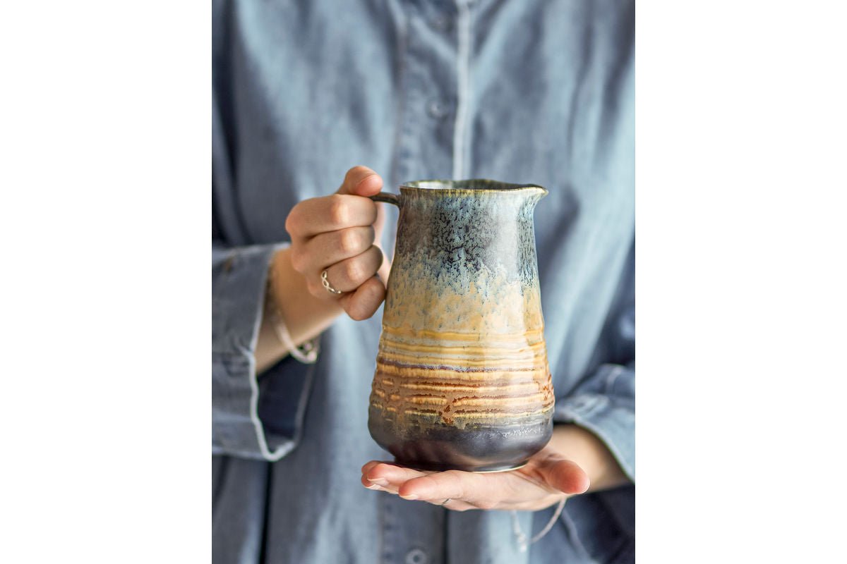 Krug Elvara – steengoed met reactieve glazuur in meerkleurig design