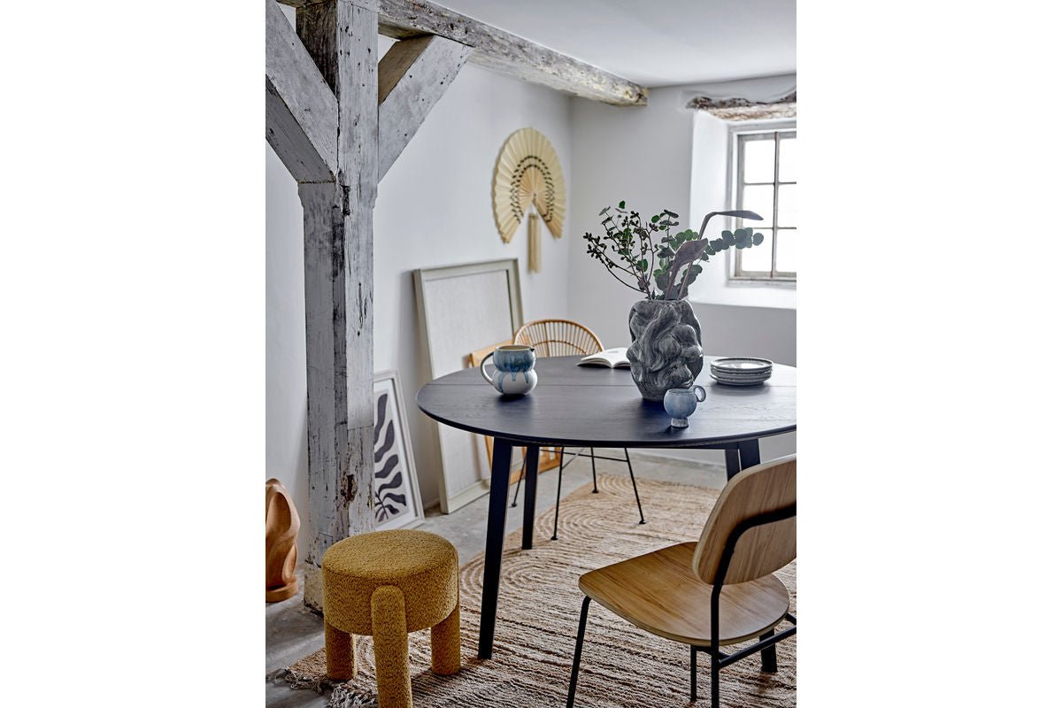 Vaas „Grey Value“ – van steengoed