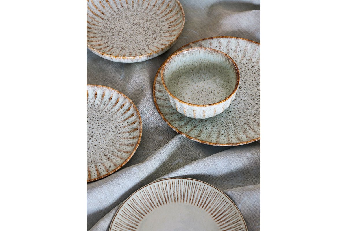 Teller Carméa – gemaakt van steengoed