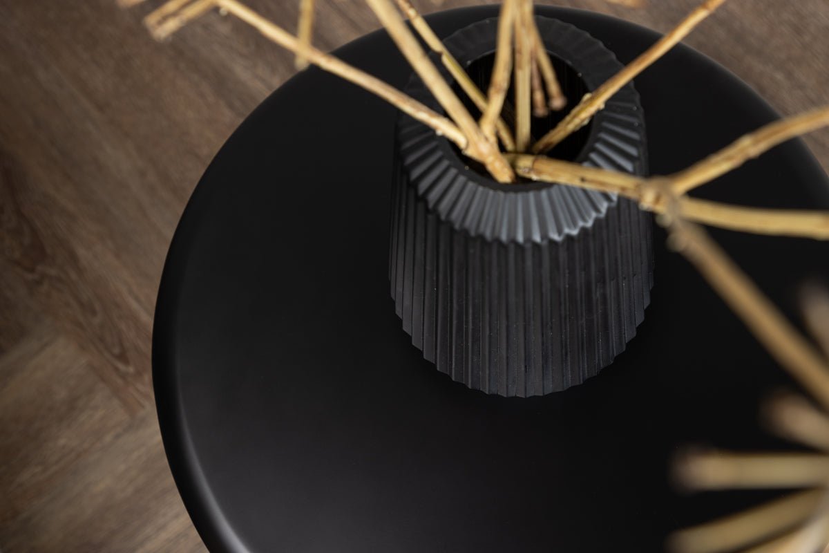 Bijzettafel Santana – in Zwart met ronde vorm