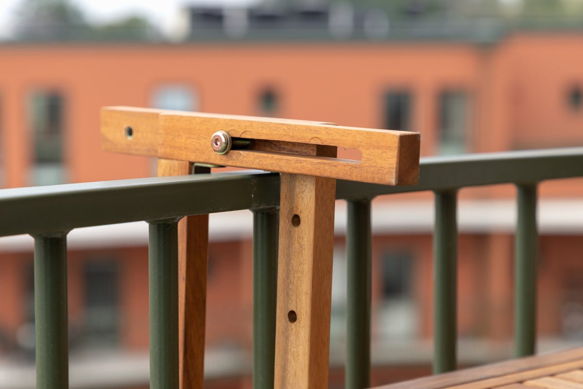 Tuin tafel Seraya - met praktische klapfunctie van acaciahout voor balkons