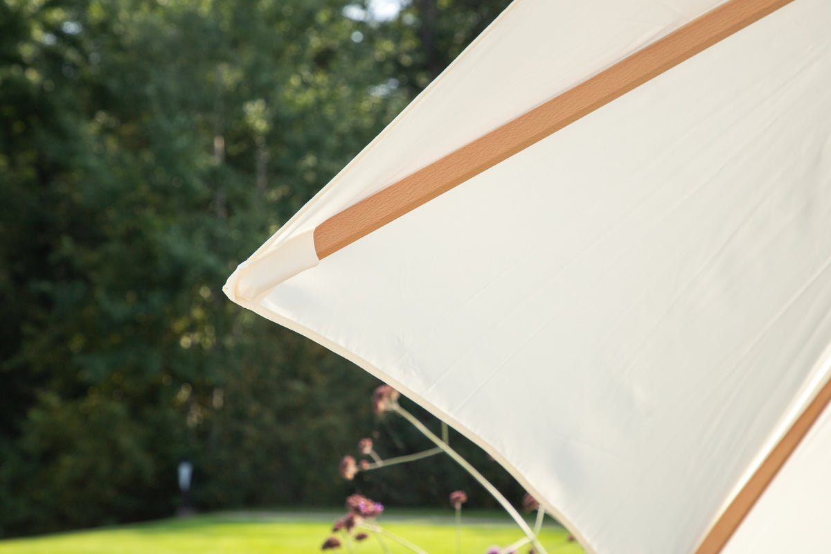 Tuinparasol Valenza – Ø250 cm in Zwart of Wit