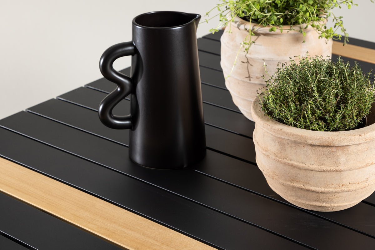 Tuin tafel Nuru - Teakhout en aluminium voor stabiliteit en duurzaamheid