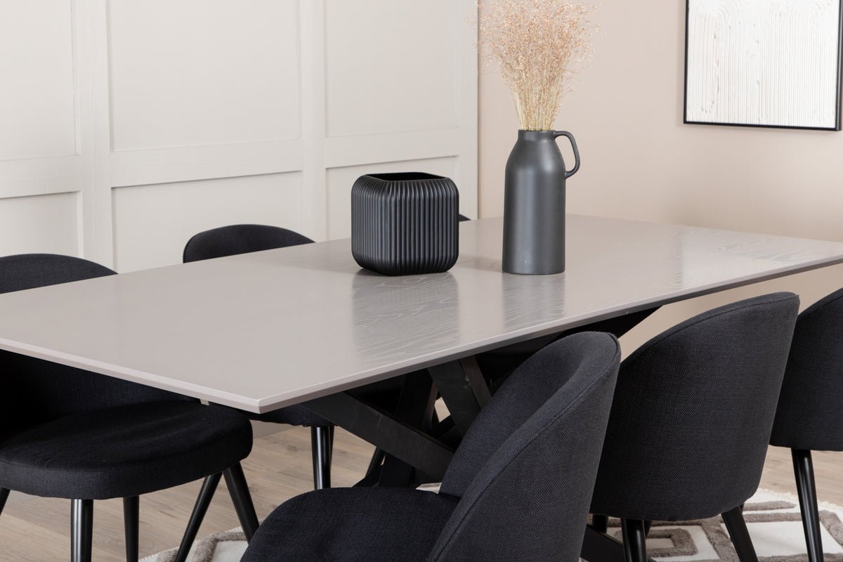 Eettafel Aoraki - met moderne elegantie en strakke lijnen