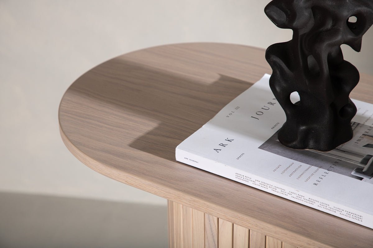 Bijzettafel Lina – in drie kleuren met ribbel details