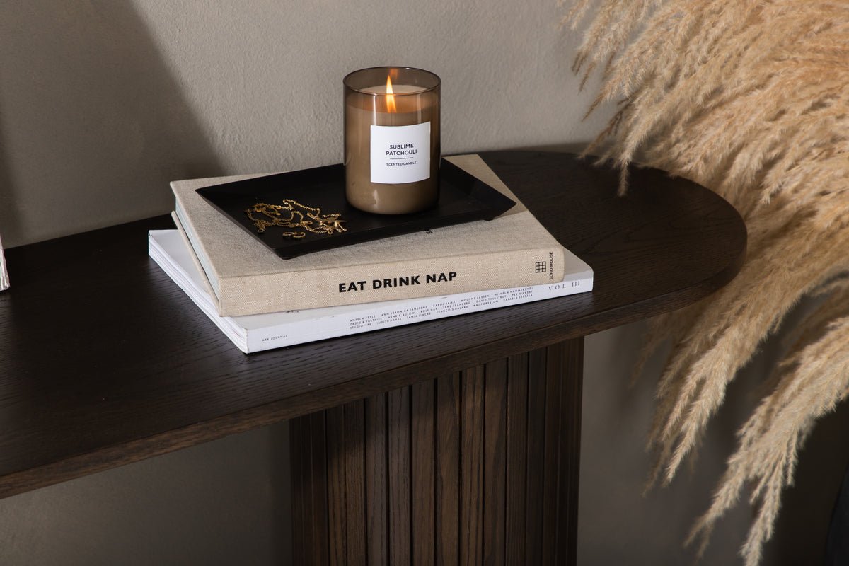 Bijzettafel Lina – in drie kleuren met ribbel details