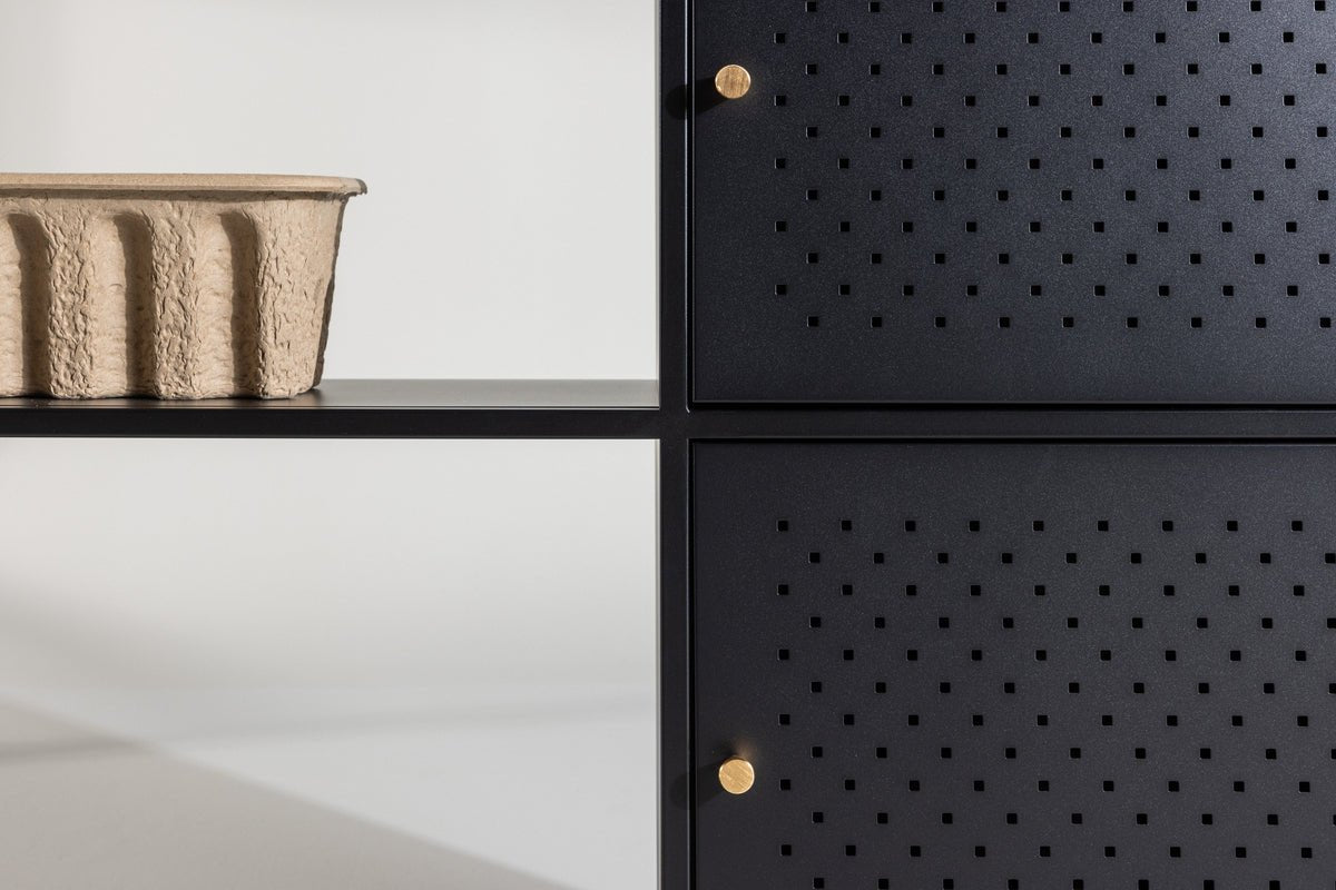 Kommode Varino – Zwart, minimal industrieel met functionele elegantie