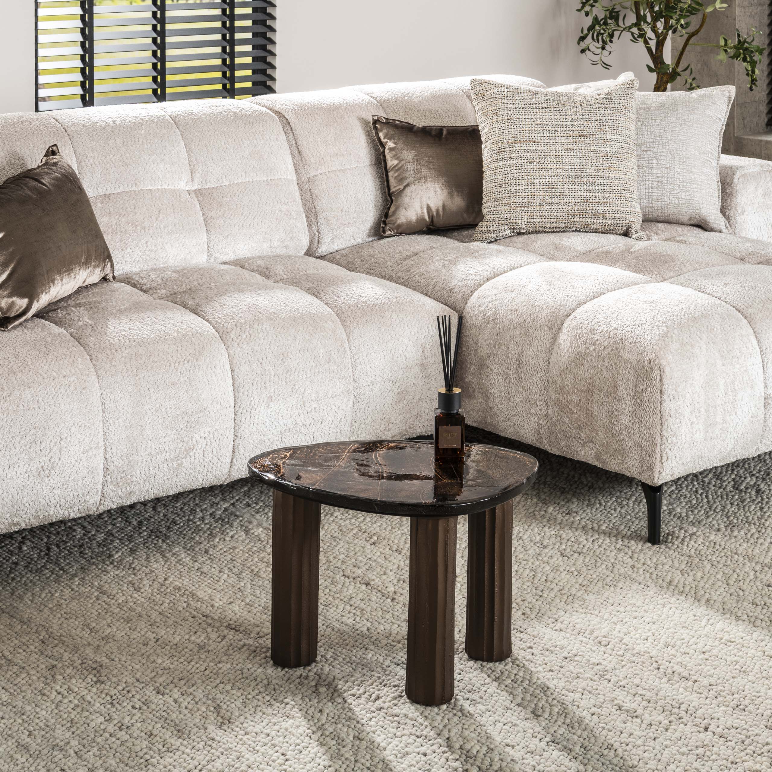 Salontafel Elysium - Maat S in antiek koper of antiek goud met gegoten glas