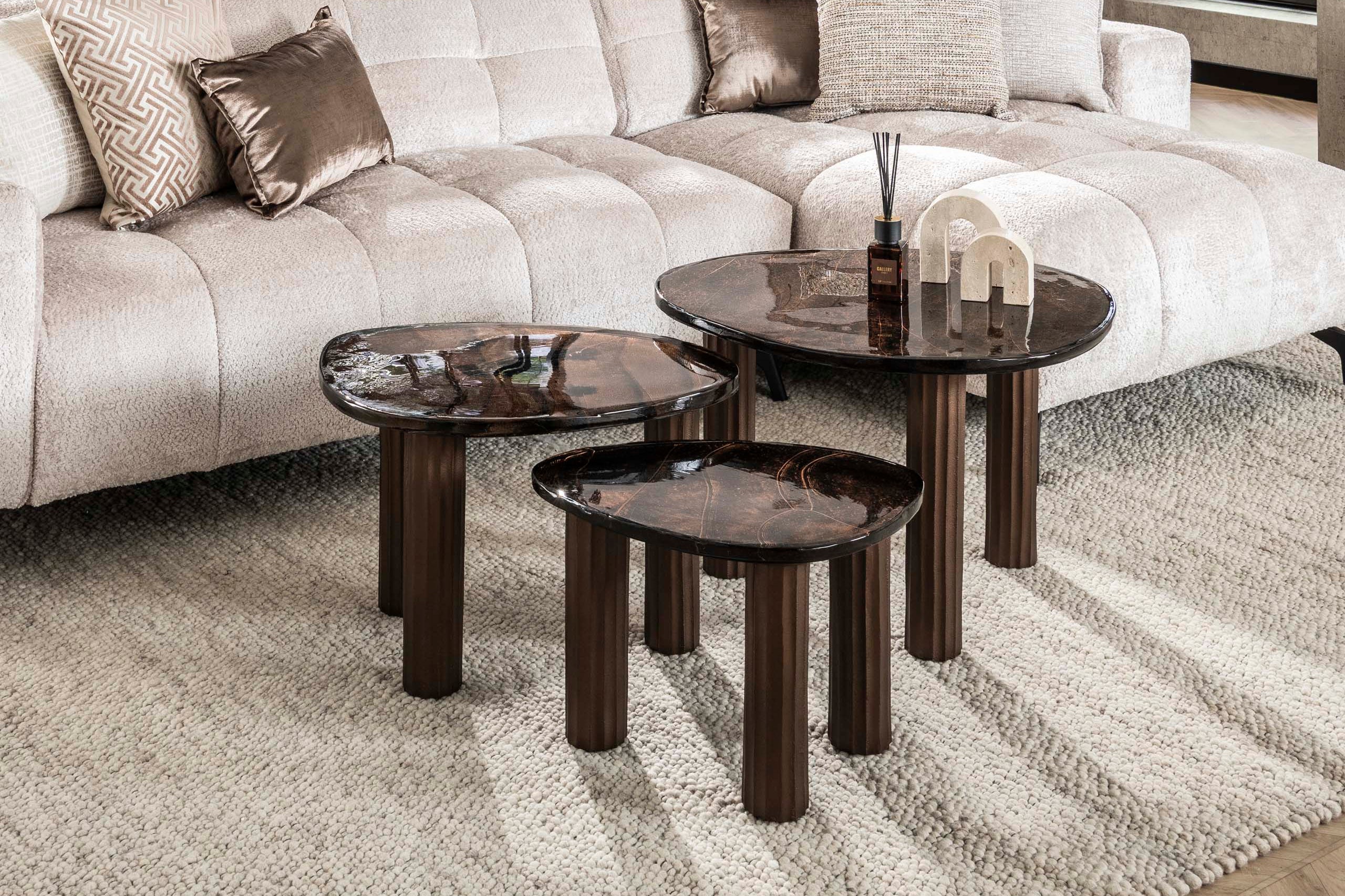 Salontafel Elysium - Maat M in antiek koper of antiek goud met gegoten glas