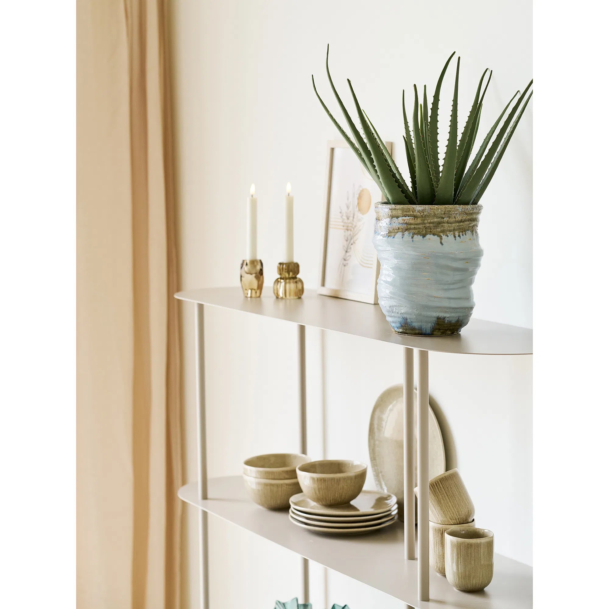 Staand rek Velsira – van Metaal in zandkleur