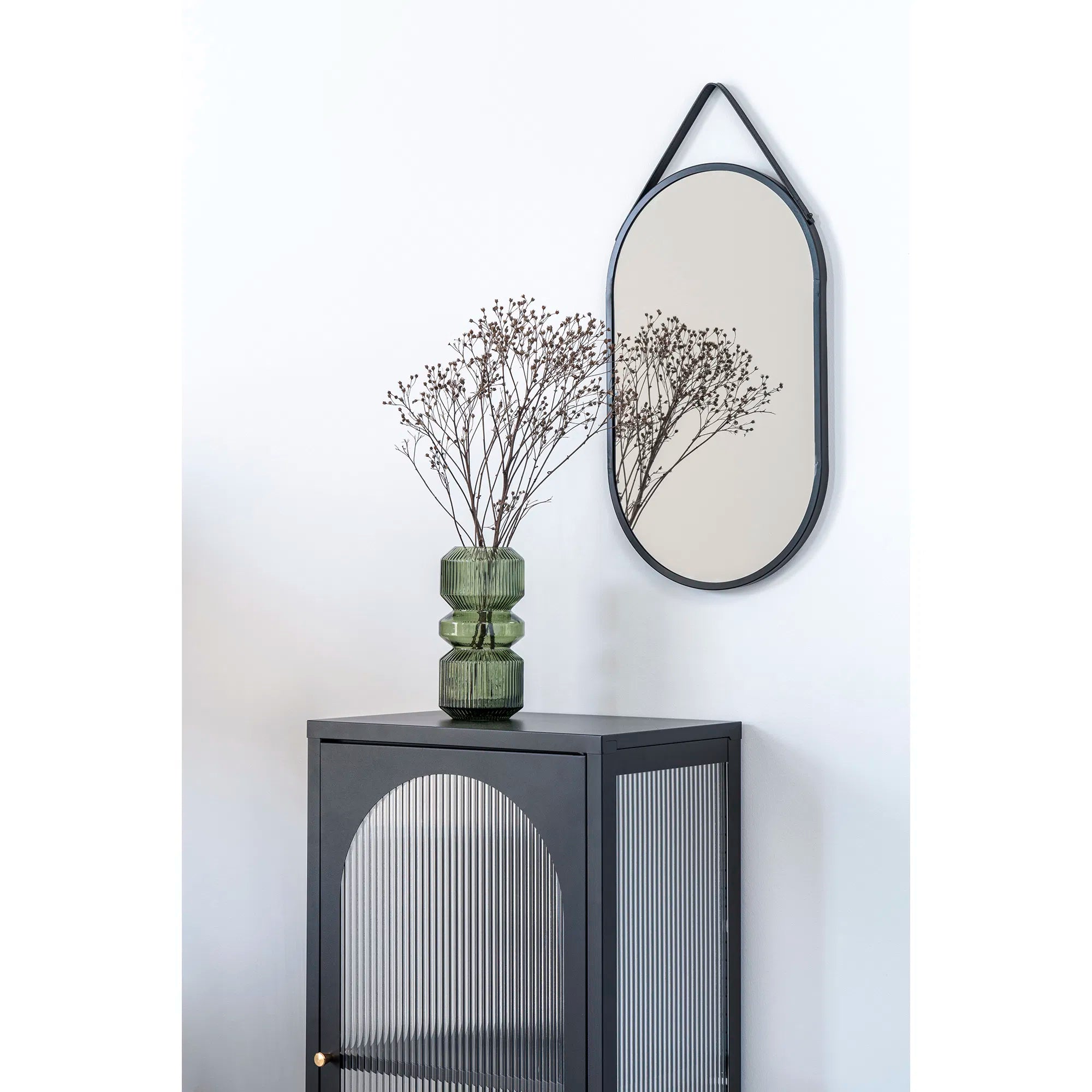 Spiegel Levanto – Hangspiegel met zwarte lijst (35×60 cm)