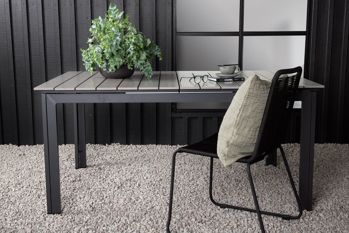 Tuin tafel Kairen - perfect voor gezellige bijeenkomsten in de buitenlucht