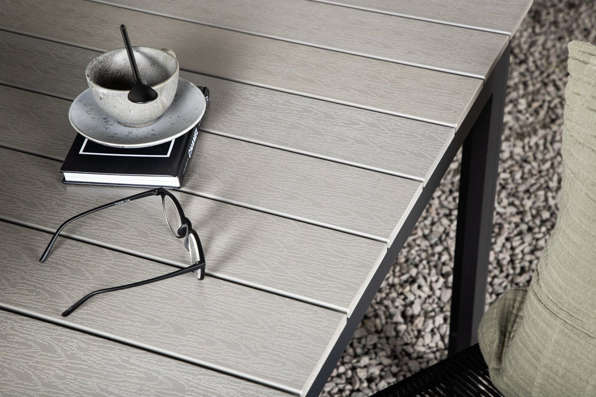 Tuin tafel Kairen - perfect voor gezellige bijeenkomsten in de buitenlucht