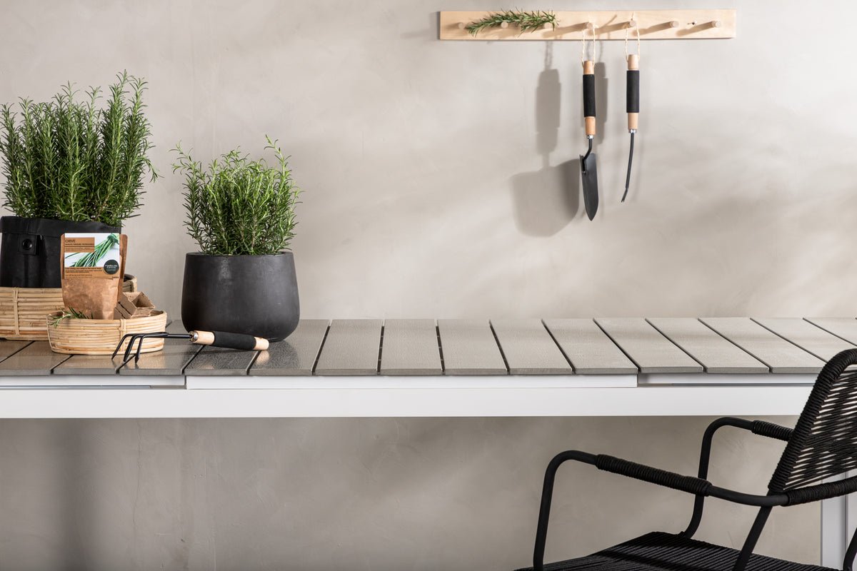 Tuin tafel Kairen - perfect voor gezellige bijeenkomsten in de buitenlucht